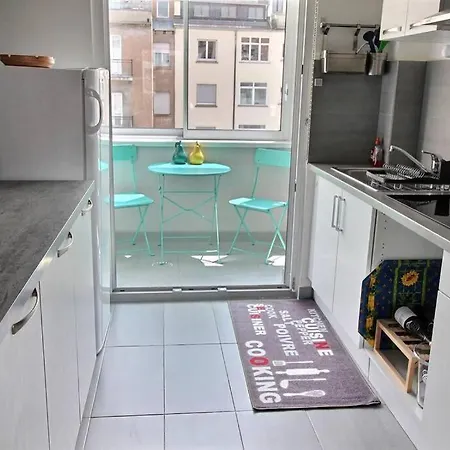 Apartment 3 Pieces En Plein Centre De